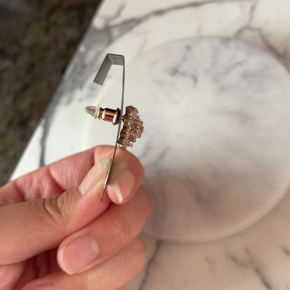 Elegant Earrings From Korea/Hong Kong Bundle - Picture 7 of 14